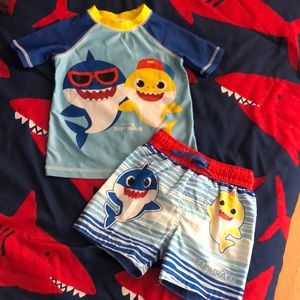 Baby shark swim set